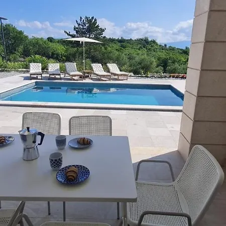 Mariosa Apartment